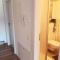 2 room fitter flat