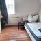 2 room fitter flat