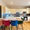 Lively & Energetic 2BR on The Royal Mile
