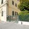 Lungarno Buozzi 7 Apartments