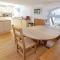 Stables Croyde | 4 Bedrooms / Sleeps 8 | Sea & Beach Views