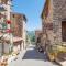 Stunning Home In Andon With Kitchen