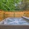 Tobyhanna Home Private Deck, Hot Tub and Game Room! - Tobyhanna