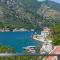 Apartment Plagenti with Sea View