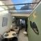 Loft central climatisé avec verrière