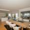 "WATERLILY HOUSE" - Luxury Canal House, Jetty, Dog & Child Friendly - Sleeps 14