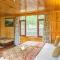 StayVista at The Waterwillow with Valley View - Manāli