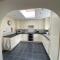 Isle of Anglesey Spacious Home - 兰韦尔普尔古因吉尔