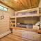 Wilmington Chalet with Hot Tub Less Than 8 Mi to Mount Snow! - 威尔明顿