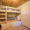 Wilmington Chalet with Hot Tub Less Than 8 Mi to Mount Snow! - 威尔明顿