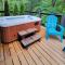 Charming Murphy Escape with Fire Pit and Hot Tub! - Murphy