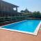 Apartment with swimming pool in Manerba del Garda