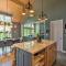 Grand Chalet with Hot Tub - Near Wintergreen Resort