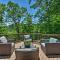 Grand Chalet with Hot Tub - Near Wintergreen Resort
