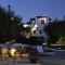 Georges beach studios Aliki Paros