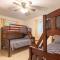 Cozy Poconos Ranch Home with Pool Access, Near Lake! - Gouldsboro
