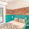 BE BOLD HOSTEL