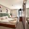 Galeria Suite Hotel - 阿威罗