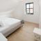 Küsten Suite West seitliche Wasserlage, 1 Balkon, 90qm