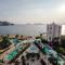 Luxury apartment in front of Acapulco Beach