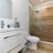 Luxury apartment in front of Acapulco Beach