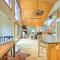 Spacious Murphy Chalet with Hot Tub Mtn Views! - Salem