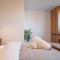 Centrally Located Family House with Amazing Outside Area - Queenstown