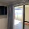 Beachside & Jetty View Apartment 4 - First Mate Apt limited sea view