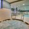 Holiday Inn Express & Suites - Lincoln East - White Mountains by IHG