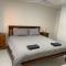 Beachside & Jetty View Apartment 1 - Admirals Apartment