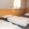 Nice Home In Vik I Sogn With Jacuzzi