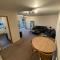 Spacious 2-Bedroom Flat Near Surbiton Station