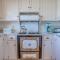 Whales Tail Cottage - Meredith Lodging