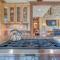 11 Dogleg Lane - Meredith Lodging