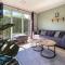 Stunning Home In Heinkenszand With Wifi