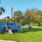 Stunning Home In Heinkenszand With Wifi