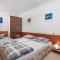 Selak Apartments