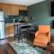 Mountain Lodge getaway, ski-in/ski-out, heart of the village