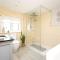 Beautiful 3 bedroom cottage in the heart of Looe
