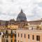 Living by Vatican with panoramic terraces in Rome