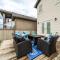 LUXURIOUS 6 Bed Home I Fireplace I near Sports Park I with Double Garage & Fast WiFi!