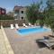 Holiday Home Tina by Interhome