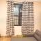 Mojo Apartment, Tema