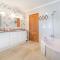 Holiday Home Mare by Interhome