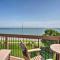 Walkable Condo with Balcony, Dock and Pool Access - Port Clinton