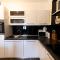 Beachfront Apartment Roko