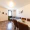 Beachfront Apartment Roko