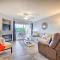 Screened Balcony with Views Sleek Lake Ozark Gem! - 奥沙克湖