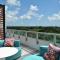 BRAND NEW TOP FLOOR IN THE HEART OF MIAMI - Miami