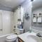 Pool Access and Lake Views Osage Beach Condo! - Osage Beach